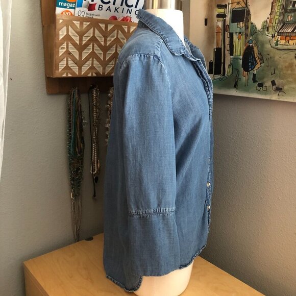 Bella Dahl Shirttail Button Down Worn Well Tencel - Picture 6 of 9